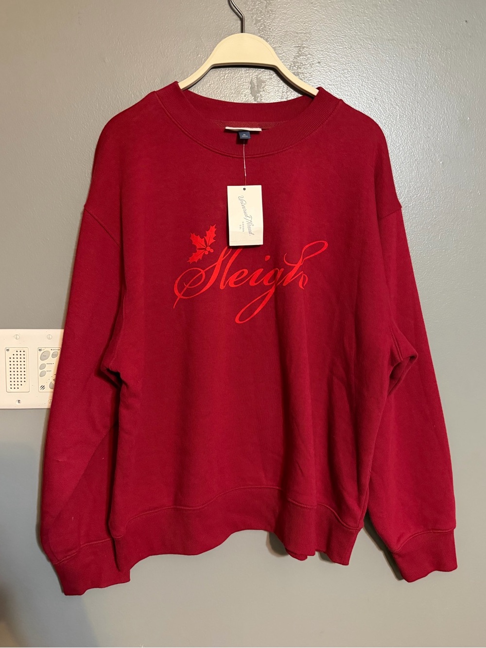 Universal Thread Sleigh Christmas Sweatshirt Womens XL Red Holiday Graphic NWT